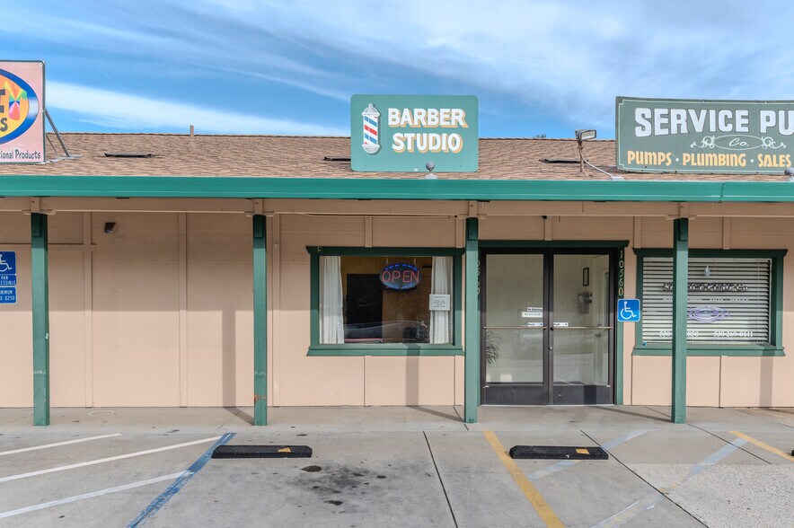 More Photos Of 10556-10612 Combie Rd, Auburn Medical For Sale