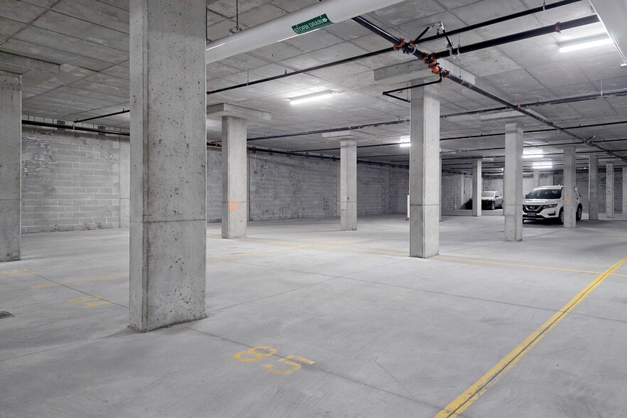 More Photos Of 1340-1350 Hemlock Rd, Ottawa Apartments For Sale