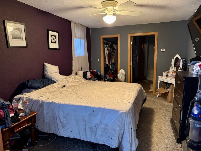 More Photos Of 68290 S Main St, Iron River General Retail For Sale