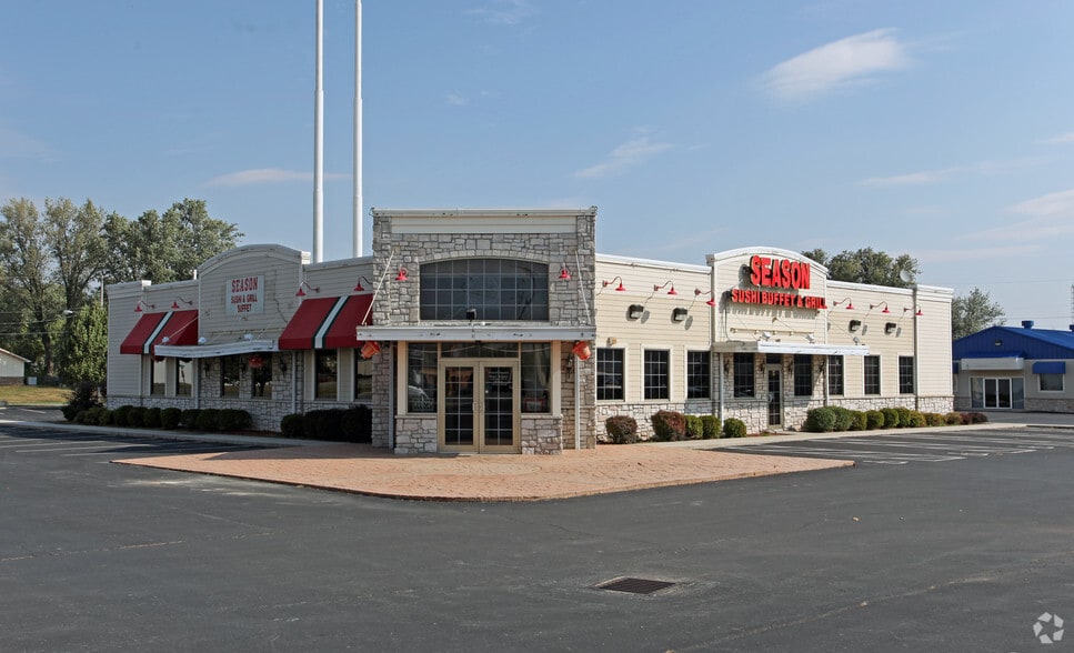Primary Photo Of 1507 Harding Hwy, Lima Restaurant For Sale