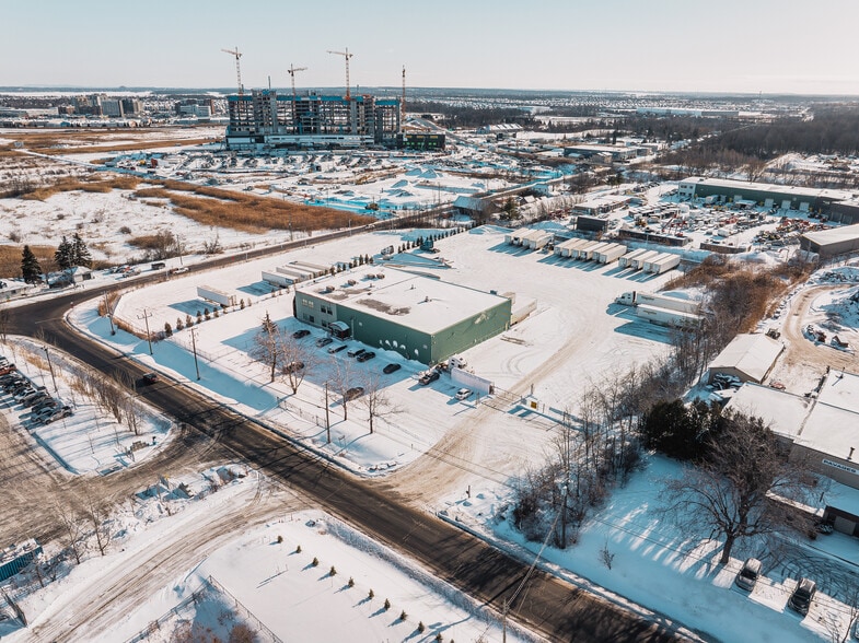 More Photos Of 500 Montée Labossière, Vaudreuil-dorion Service For Sale