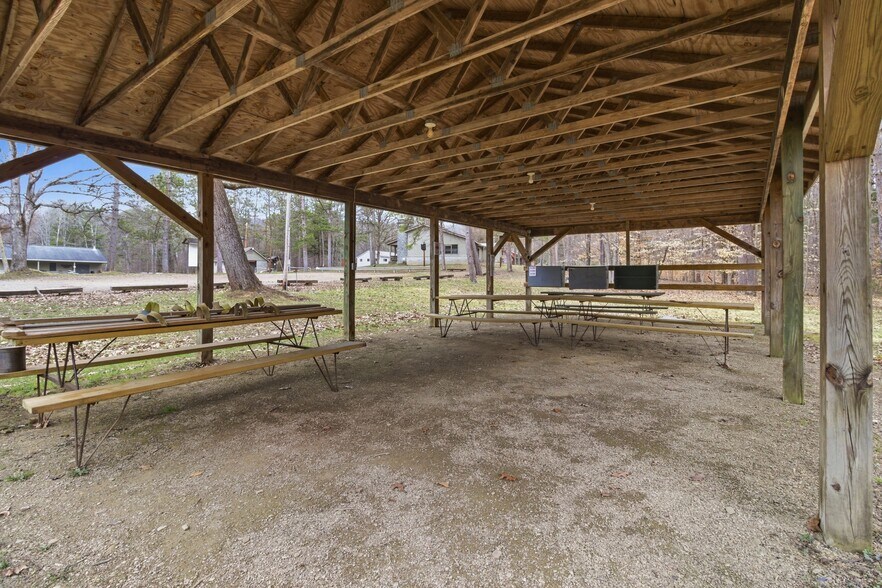 More Photos Of 89 Nolan Rd, Penfield General Retail For Sale