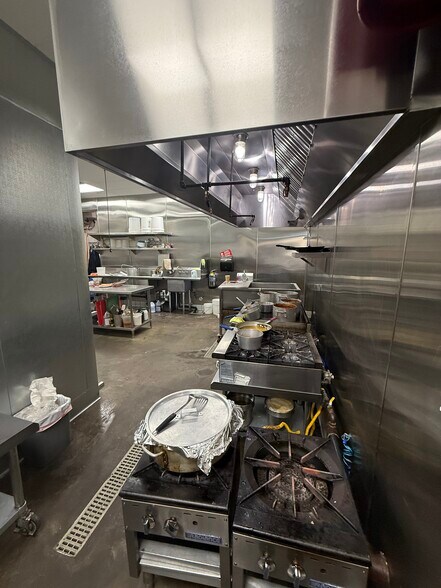 More Photos Of 715 N Maclay Ave, San Fernando Restaurant For Sale