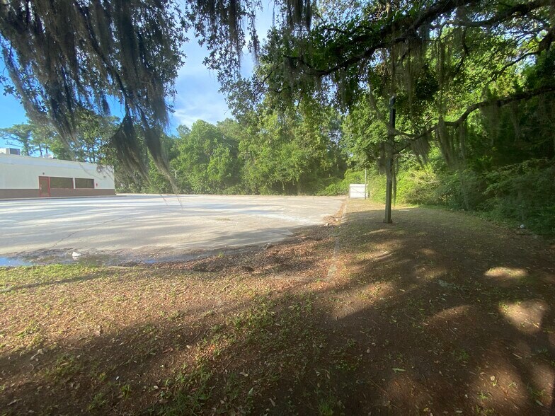 More Photos Of 9842 Ocean Hwy, Pawleys Island Convenience Store For Sale