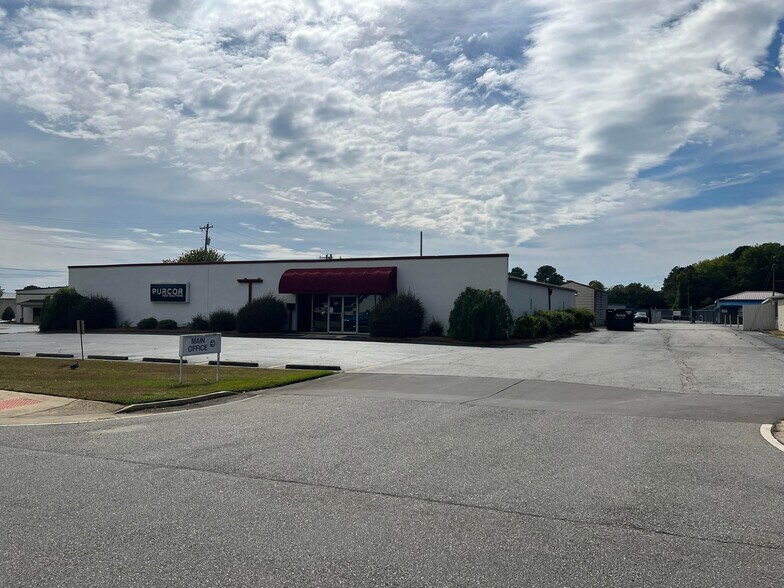 More Photos Of 949 Carl Vison Parkway, Centerville Light Distribution For Lease
