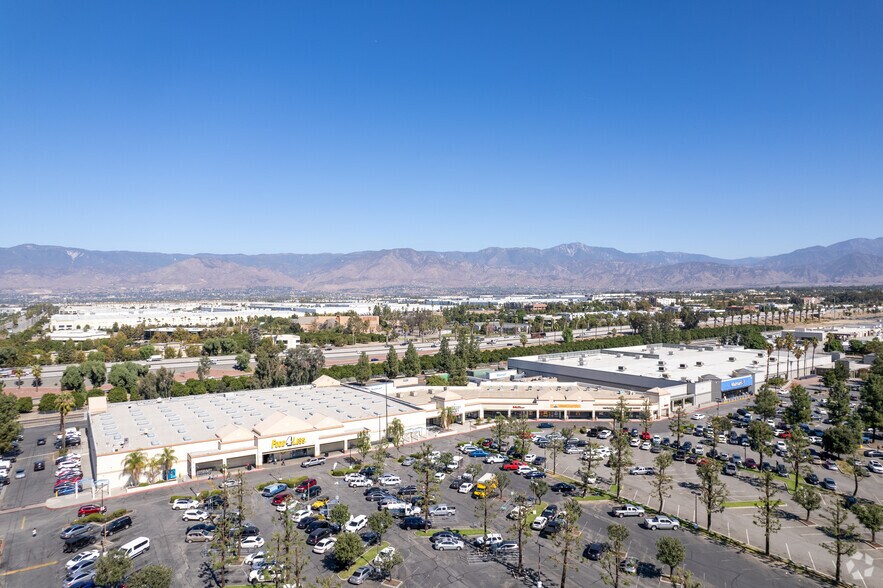 More Photos Of 2050 W Redlands Blvd, Redlands Unknown For Lease