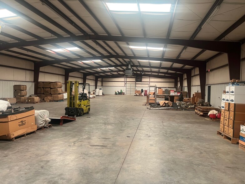 2440 Eastgate Pl, Snellville, GA 30078 - Warehouse For Sale Cityfeet.com