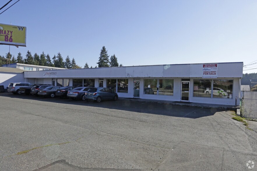 More Photos Of 6820 27th St W, University Place Storefront For Lease