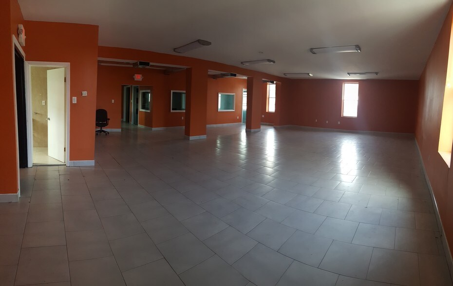 More Photos Of 27 Coffey St, Brooklyn Schools For Lease