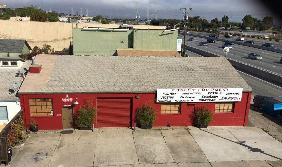 More Photos Of 905 N Amphlett Blvd, San Mateo Warehouse For Lease