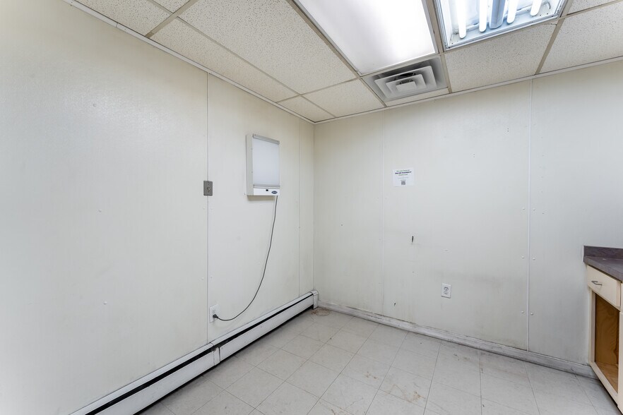 More Photos Of 600 Kennedy Blvd, Union City Apartments For Lease