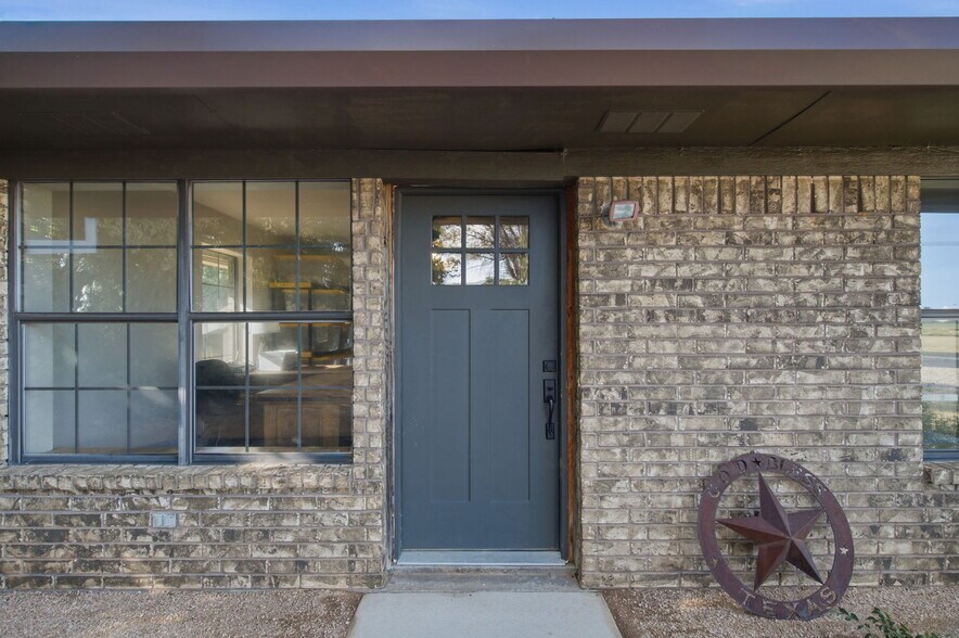 More Photos Of , Mineral Wells Unknown For Sale