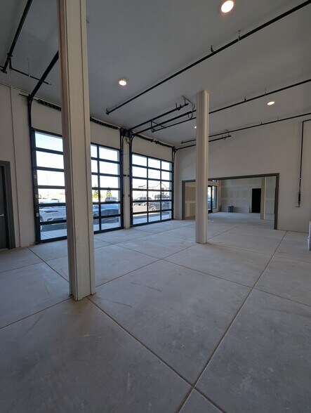 More Photos Of 3285 Cedar Links Dr, Medford Apartments For Lease