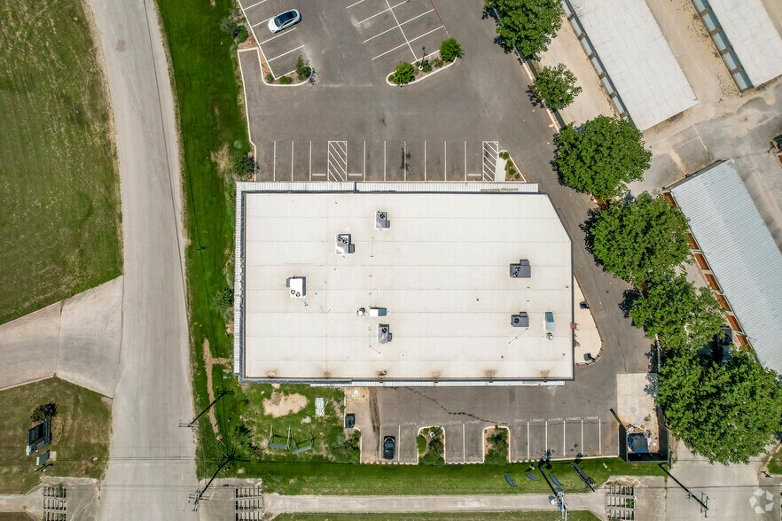 More Photos Of 313 Schneider, Cibolo Unknown For Lease