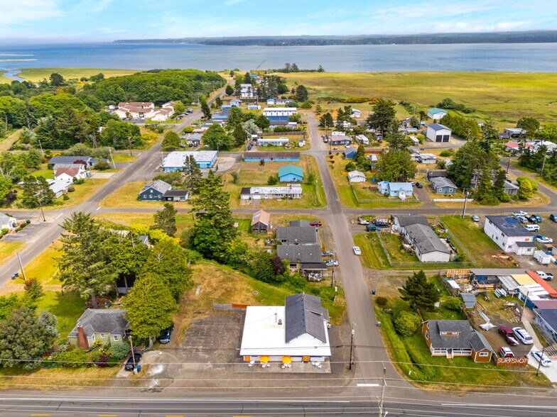 More Photos Of 402 Montesano St, Westport Flex For Sale