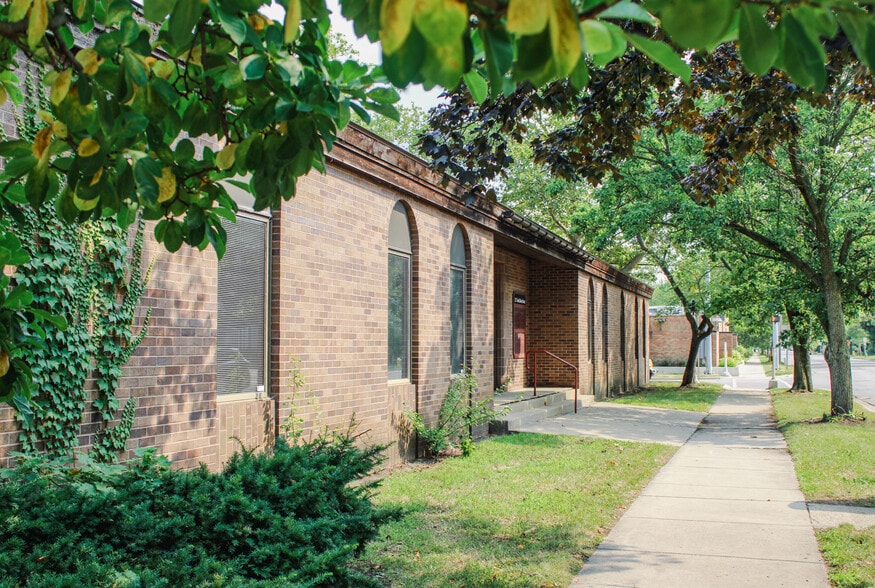 Primary Photo Of 527 S Rose St, Kalamazoo Office For Lease