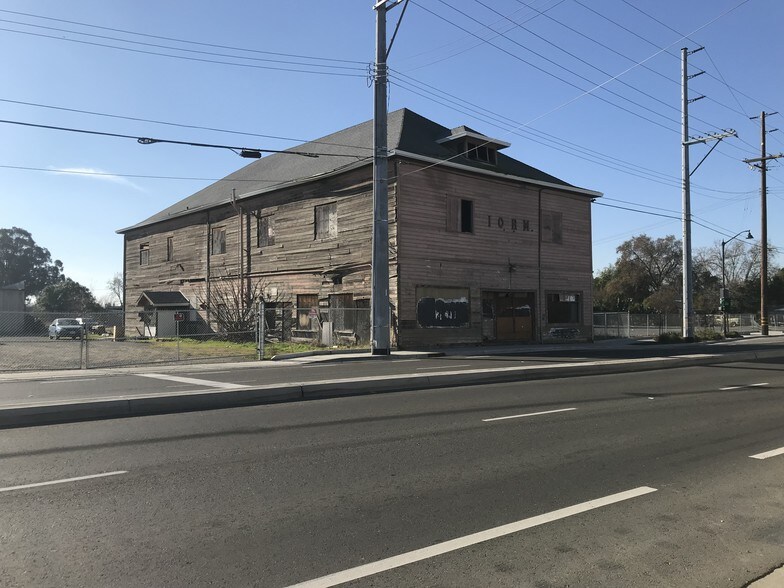 More Photos Of 8330 Florin Rd, Sacramento Specialty For Sale