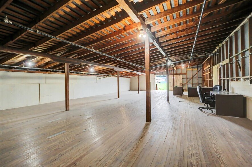 More Photos Of 40 Lurgan Ave, Shippensburg Manufacturing For Sale