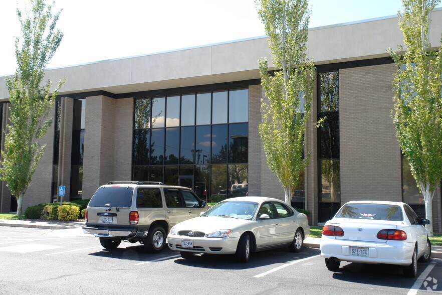 More Photos Of 4050 Rio Bravo Dr, El Paso Office For Lease