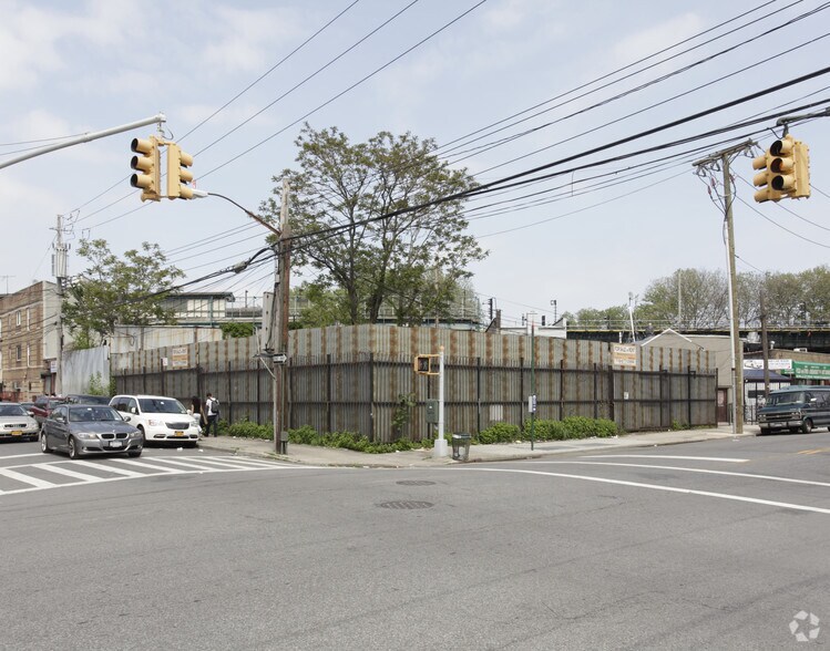 More Photos Of , Brooklyn Unknown For Sale