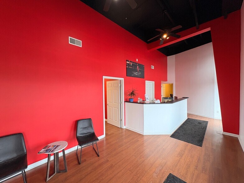 More Photos Of 9013 Lima Rd, Fort Wayne Storefront Retail Office For Lease