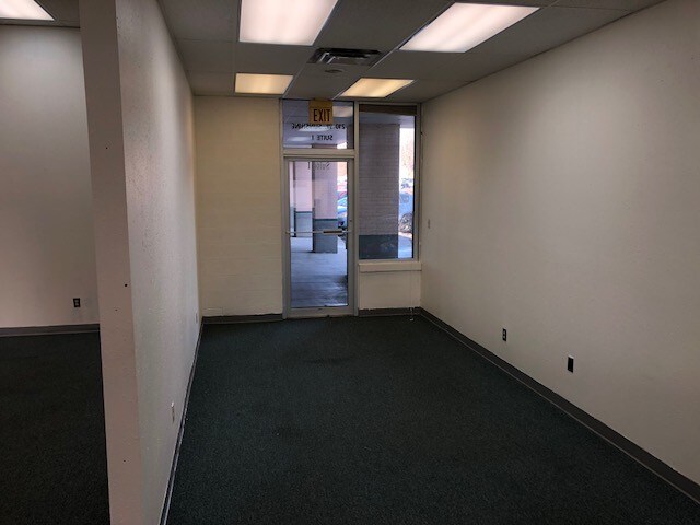 More Photos Of 210-228 W Sunshine St, Springfield Unknown For Lease