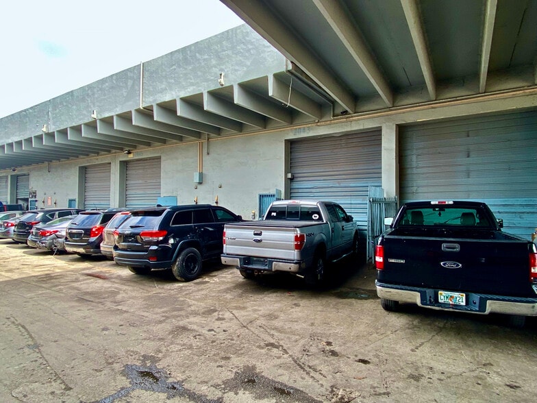 Primary Photo Of 2071 NW 141st St, Opa-locka Warehouse For Lease