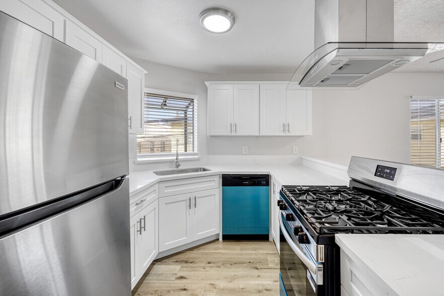 More Photos Of 1128 Stanley Ave, Long Beach Apartments For Sale