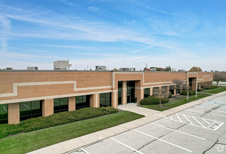 More Photos Of 5804-5856 W 74th St, Indianapolis Light Manufacturing For Lease