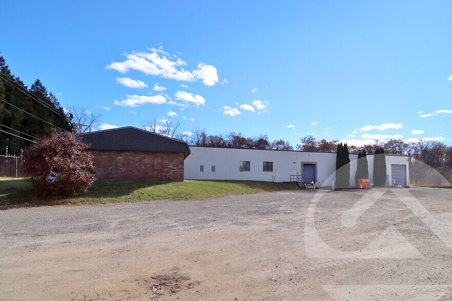 Primary Photo Of 12400 Doane Rd, South Lyon Warehouse For Lease