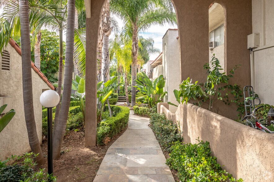 More Photos Of 1001 N Harbor Blvd, La Habra Apartments For Sale