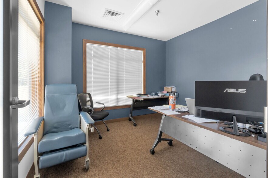 More Photos Of 4795 Larimer Pky, Johnstown Medical For Sale