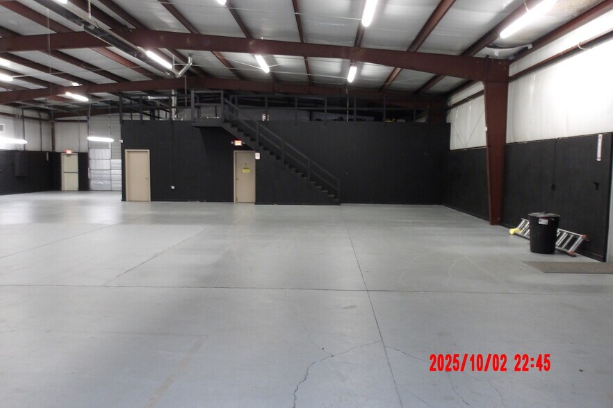 More Photos Of 3015 Governors Dr SW, Huntsville Warehouse For Sale