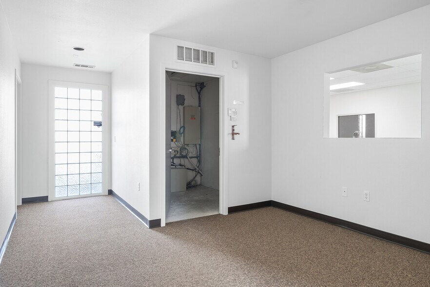 More Photos Of 82632 Highway 111, Indio Office For Sale