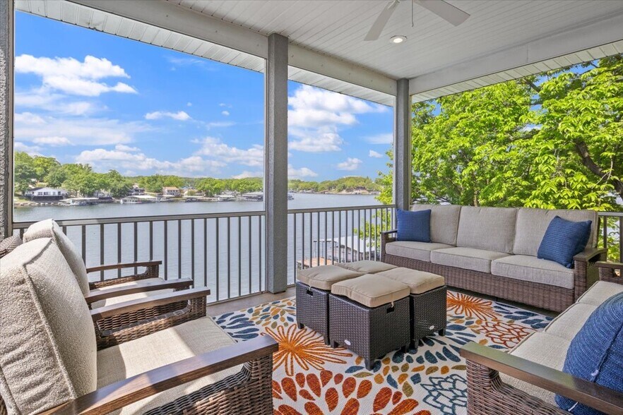 More Photos Of 415 Gardenia Cir, Sunrise Beach Hospitality For Sale