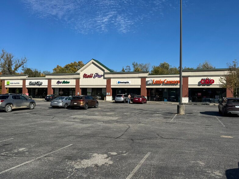 Primary Photo Of 2860-2880 Charlestown Rd, New Albany Unknown For Lease
