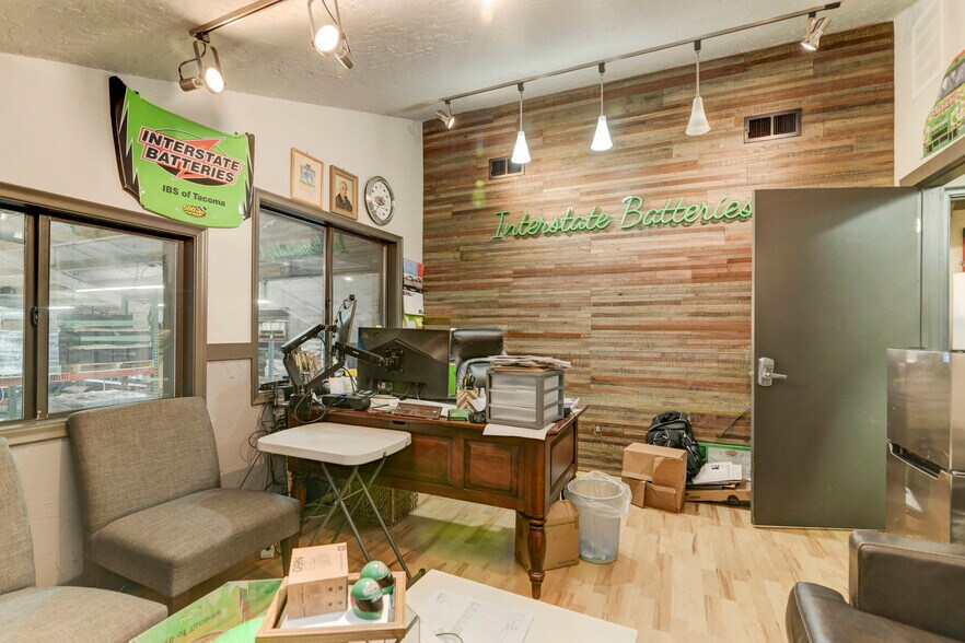More Photos Of 3456 Martin Way E, Olympia Freestanding For Sale