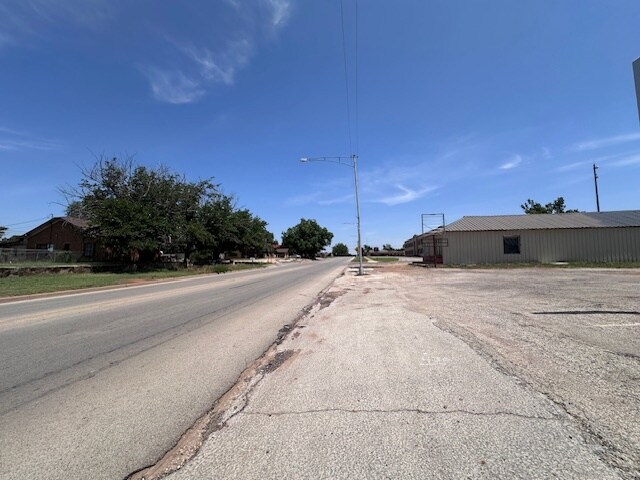 More Photos Of 1020 Hickory St, Colorado City Storefront Retail Office For Sale
