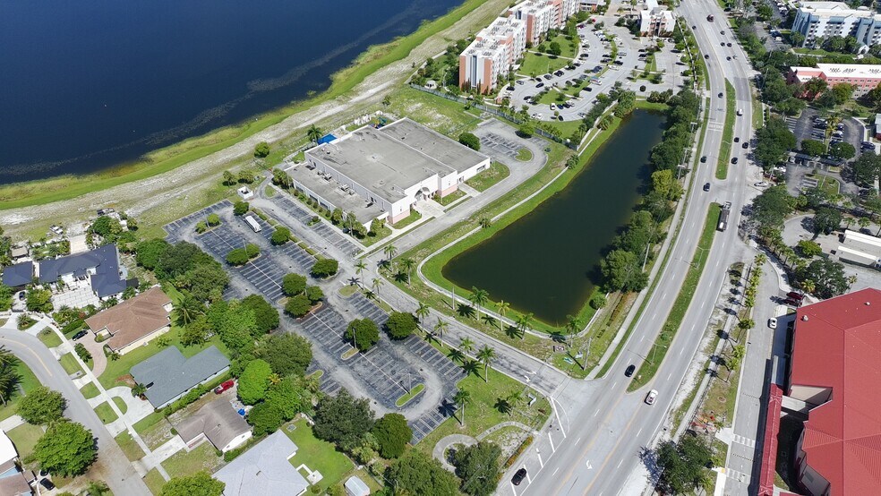 More Photos Of 2101 N Australian Ave, West Palm Beach Office For Sale