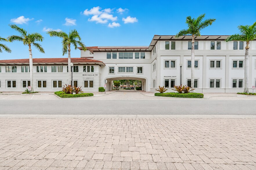 More Photos Of 1000 SE Monterey Commons Blvd, Stuart Unknown For Lease