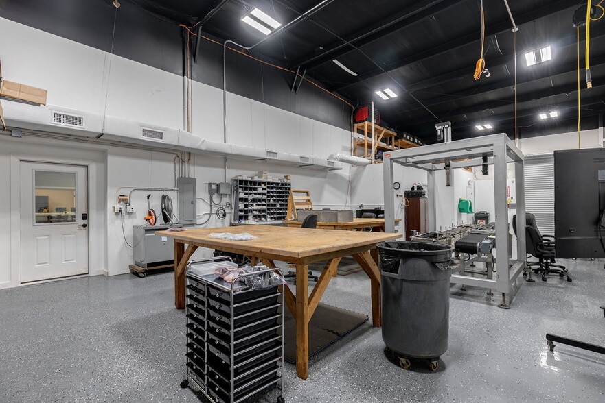 More Photos Of 328 Commerce Blvd, Bogart Warehouse For Sale