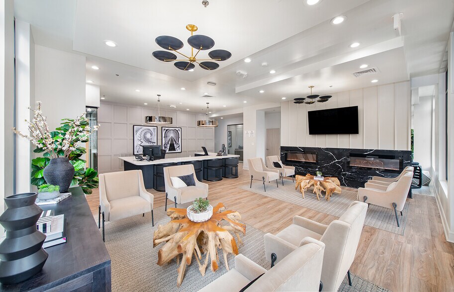 More Photos Of 120 N Cedar St, Charlotte Apartments For Lease