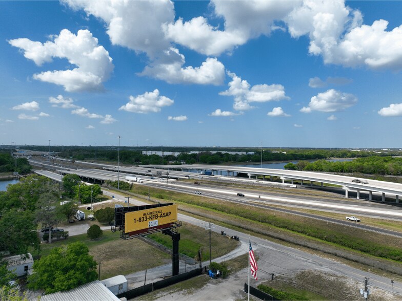 More Photos Of 5305 Garden Ln, Tampa Industrial For Sale