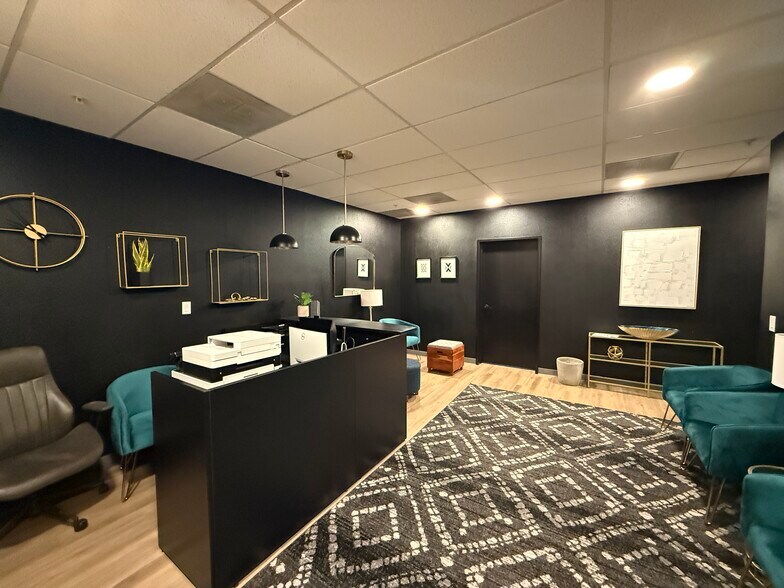 More Photos Of 2195 Larkspur Ln, Redding Office For Sale