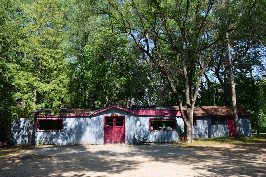 More Photos Of 3900 Williston Rd, Minnetonka Office For Sale