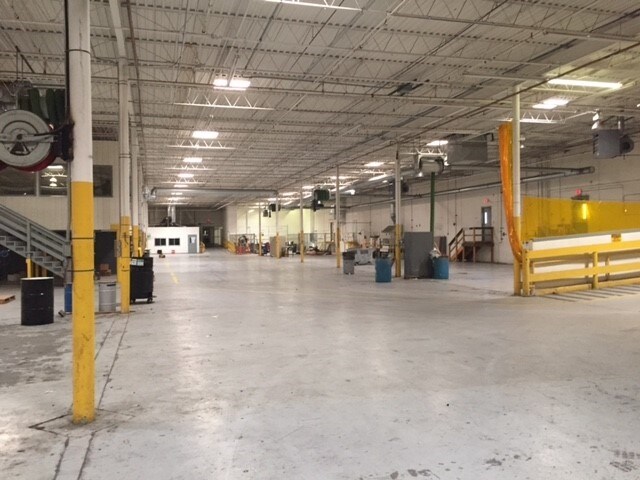 More Photos Of 1430 Vanderbilt Dr, El Paso Warehouse For Lease