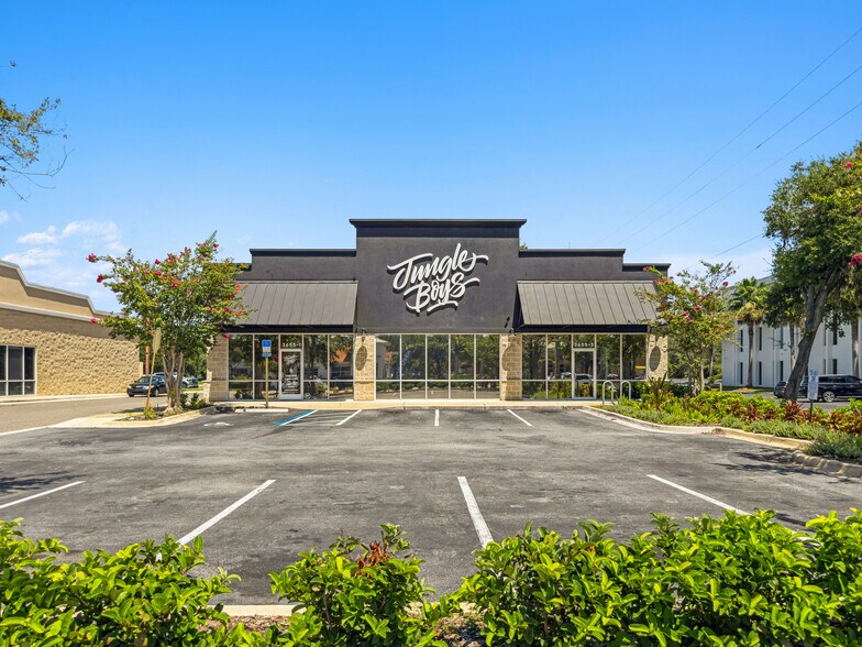 More Photos Of 3655 University Blvd W, Jacksonville Freestanding For Sale