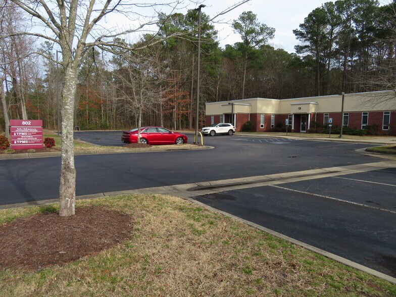More Photos Of 802 Lockwood Ave, Newport News Medical For Lease