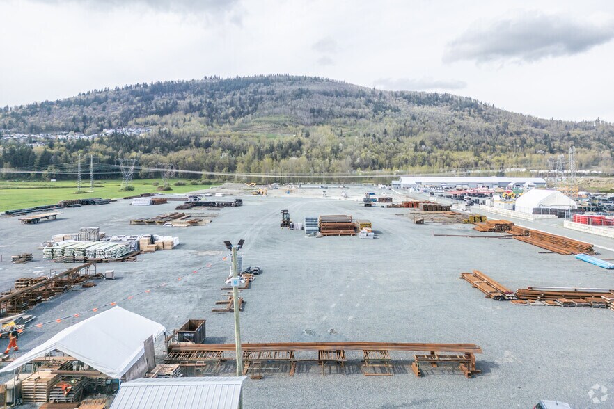More Photos Of 37015 S Parallel Rd, Abbotsford Land For Lease
