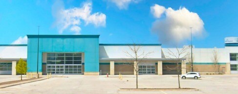 More Photos Of 135 First Commerce Dr, Aurora Freestanding For Lease